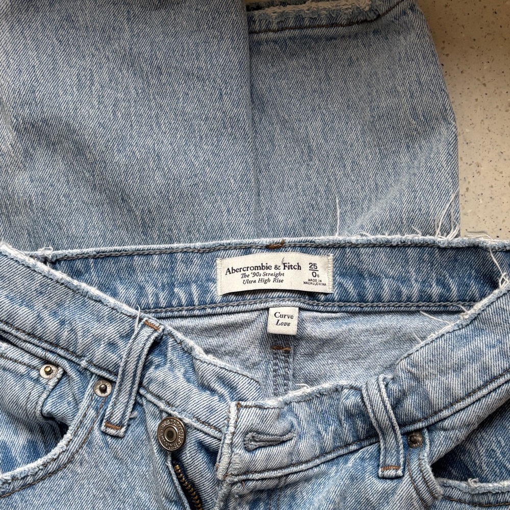 Abercrombie & Fitch Women's Denim High Rise Jeans